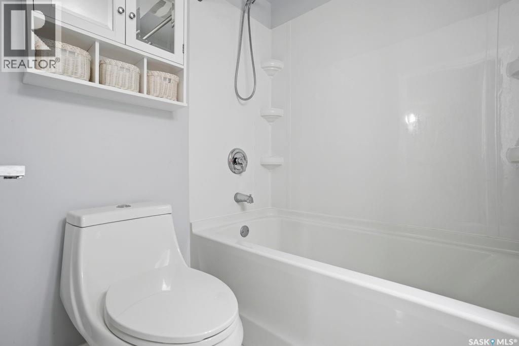 38 Cartier Crescent, Saskatoon, Saskatchewan  S7L 4L7 - Photo 17 - SK035696