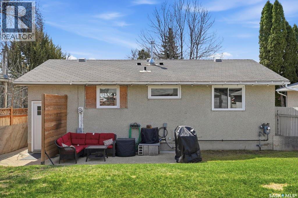 38 Cartier Crescent, Saskatoon, Saskatchewan  S7L 4L7 - Photo 24 - SK035696