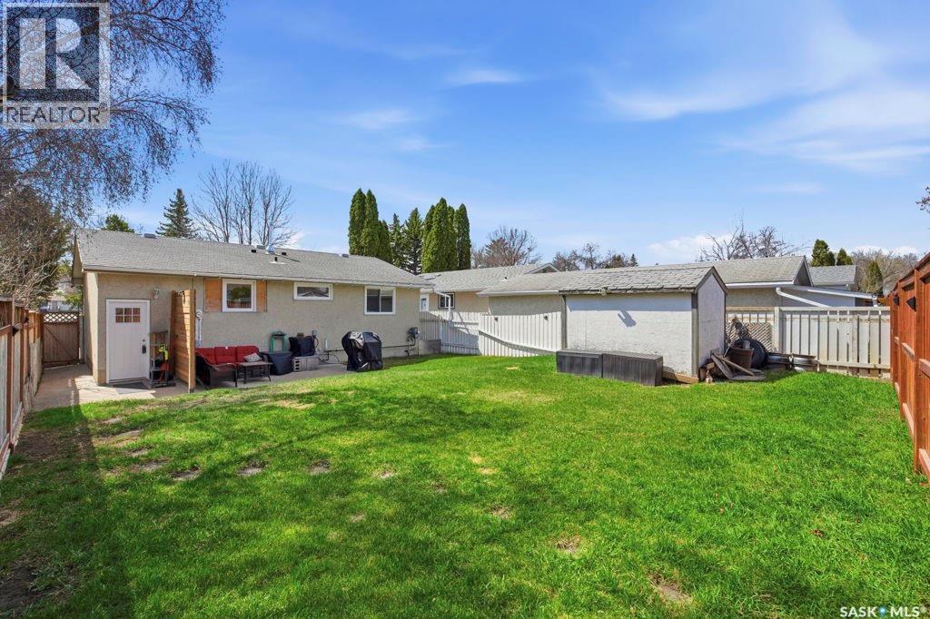 38 Cartier Crescent, Saskatoon, Saskatchewan  S7L 4L7 - Photo 28 - SK035696