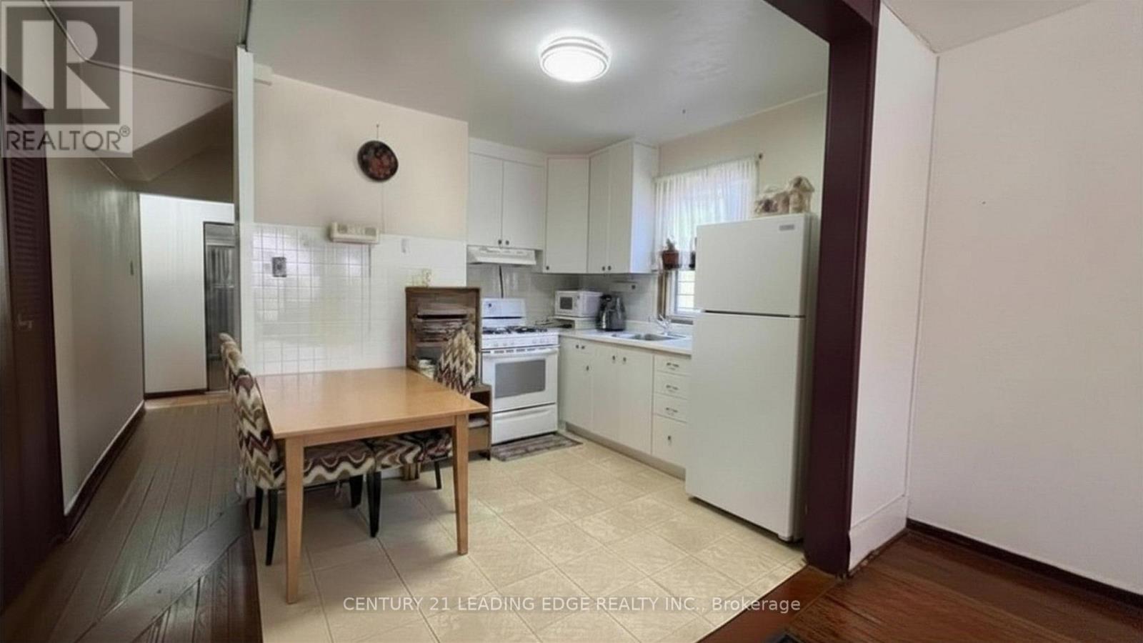 25 Madelaine Avenue, Toronto, Ontario  M1L 2X5 - Photo 12 - E13118014
