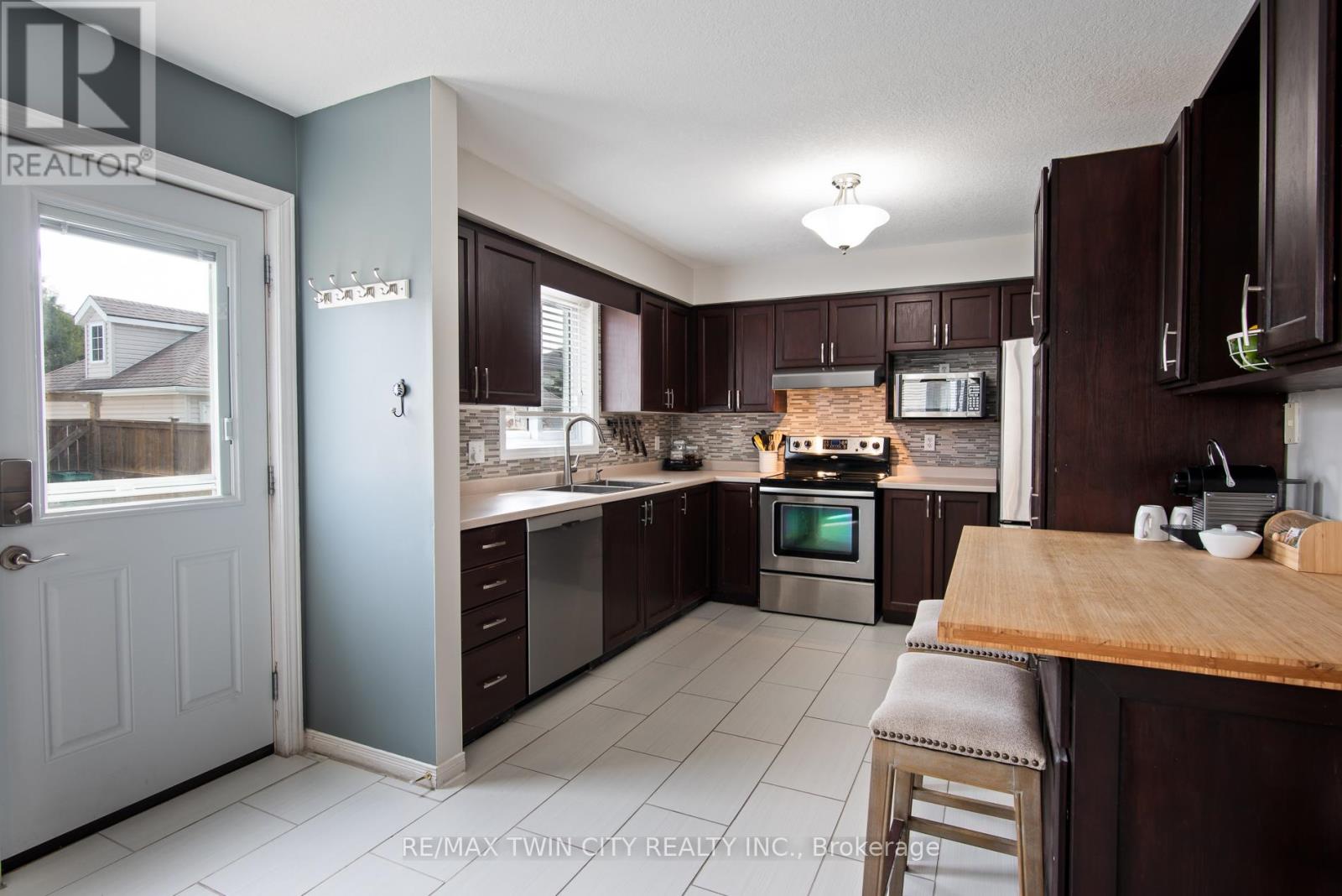 729 Brandenburg Boulevard, Waterloo, Ontario  N2T 2V4 - Photo 14 - X13117990