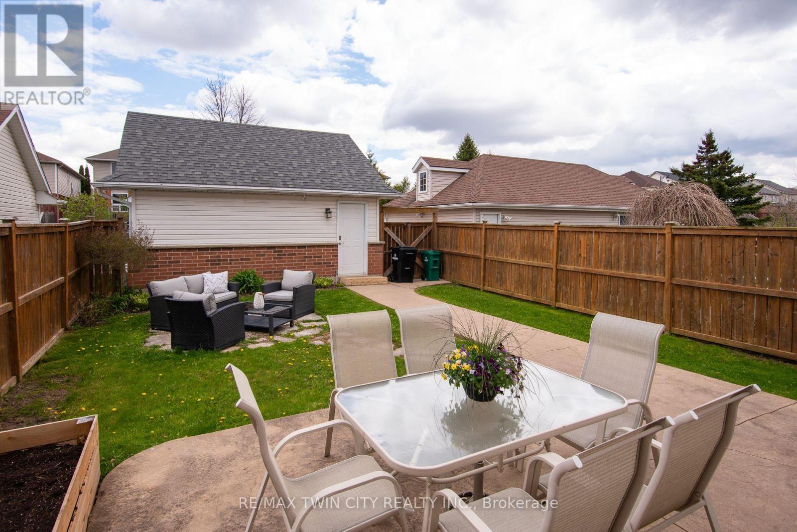 729 Brandenburg Boulevard, Waterloo, Ontario  N2T 2V4 - Photo 29 - X13117990