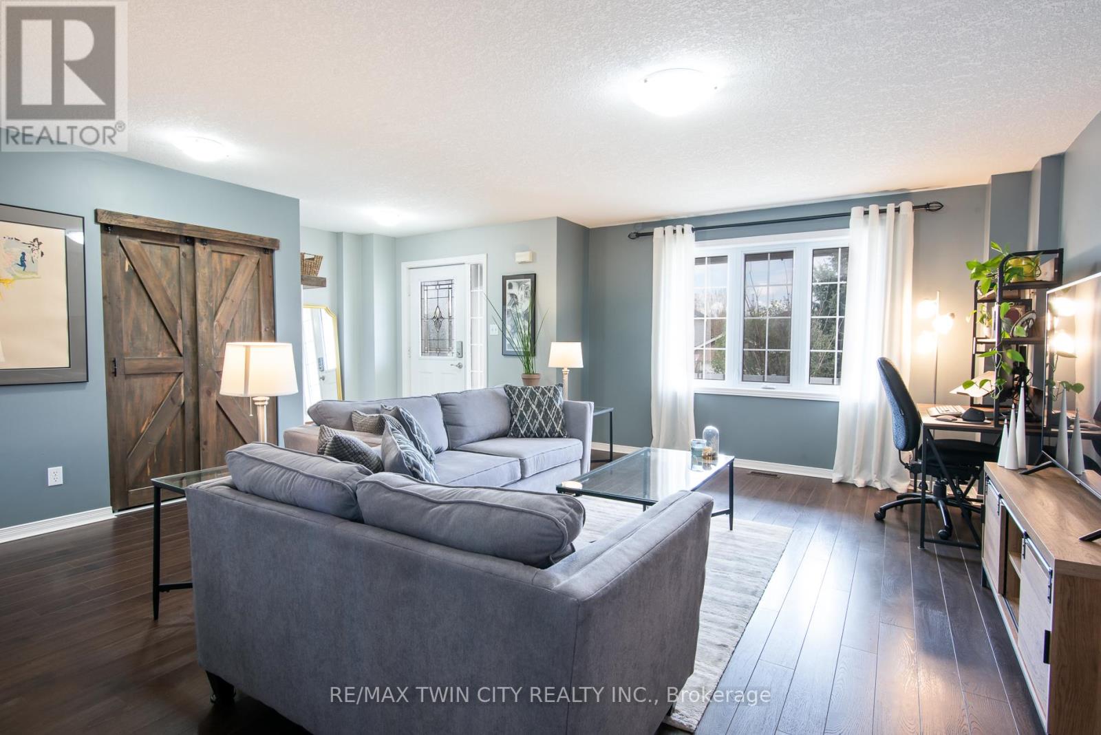 729 Brandenburg Boulevard, Waterloo, Ontario  N2T 2V4 - Photo 8 - X13117990