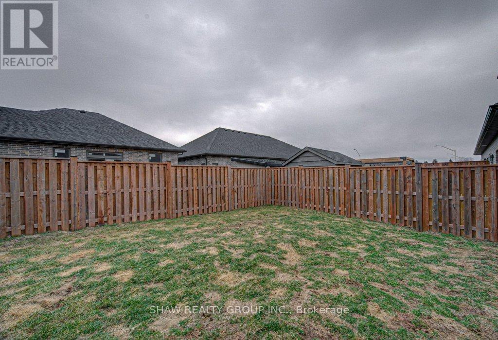 15 Matheson Crescent, East Zorra-Tavistock, Ontario  N0J 1M0 - Photo 45 - X13118052