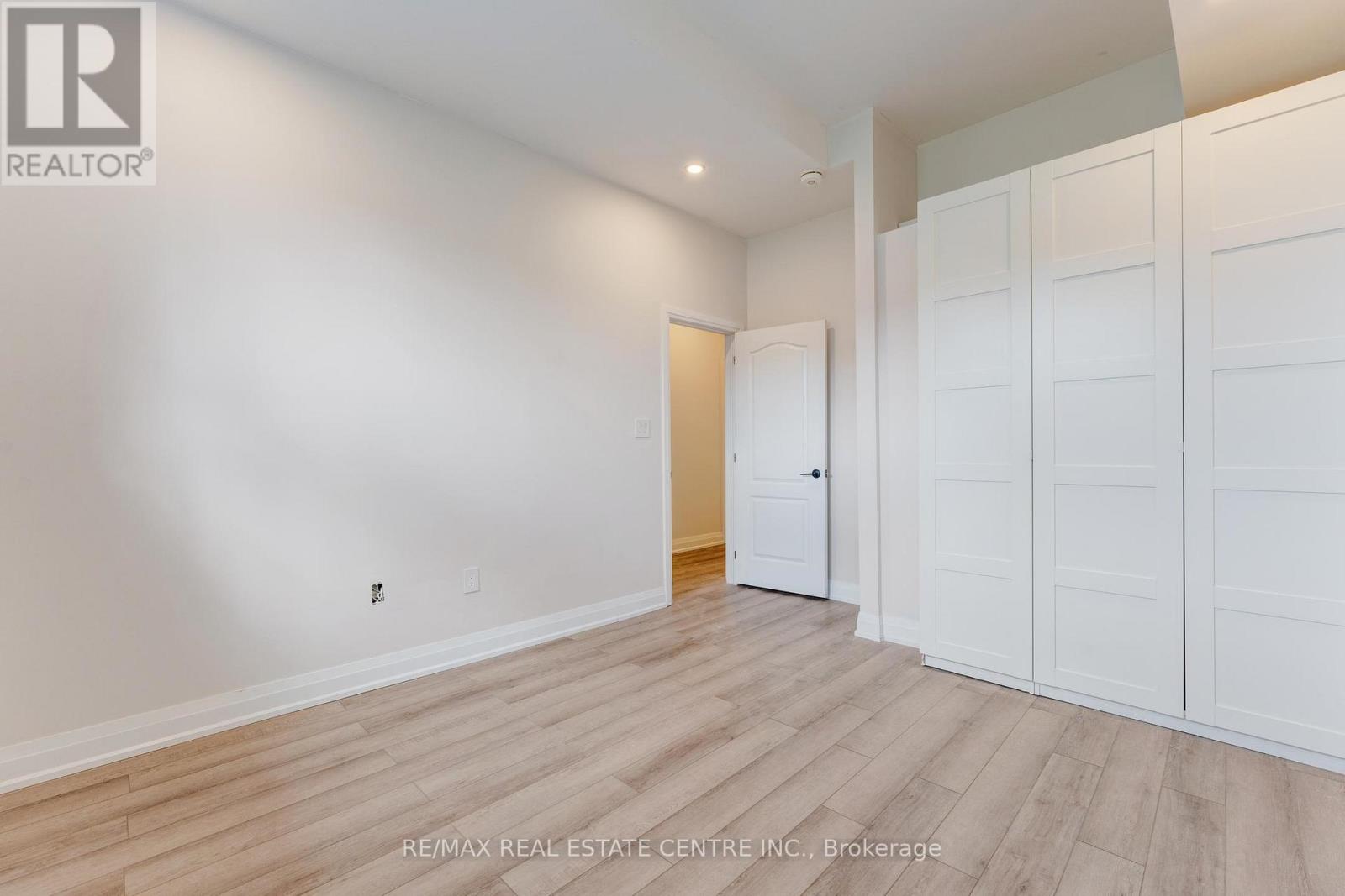 252 Paisley Boulevard W, Mississauga, Ontario  L5B 2A4 - Photo 40 - W13117894