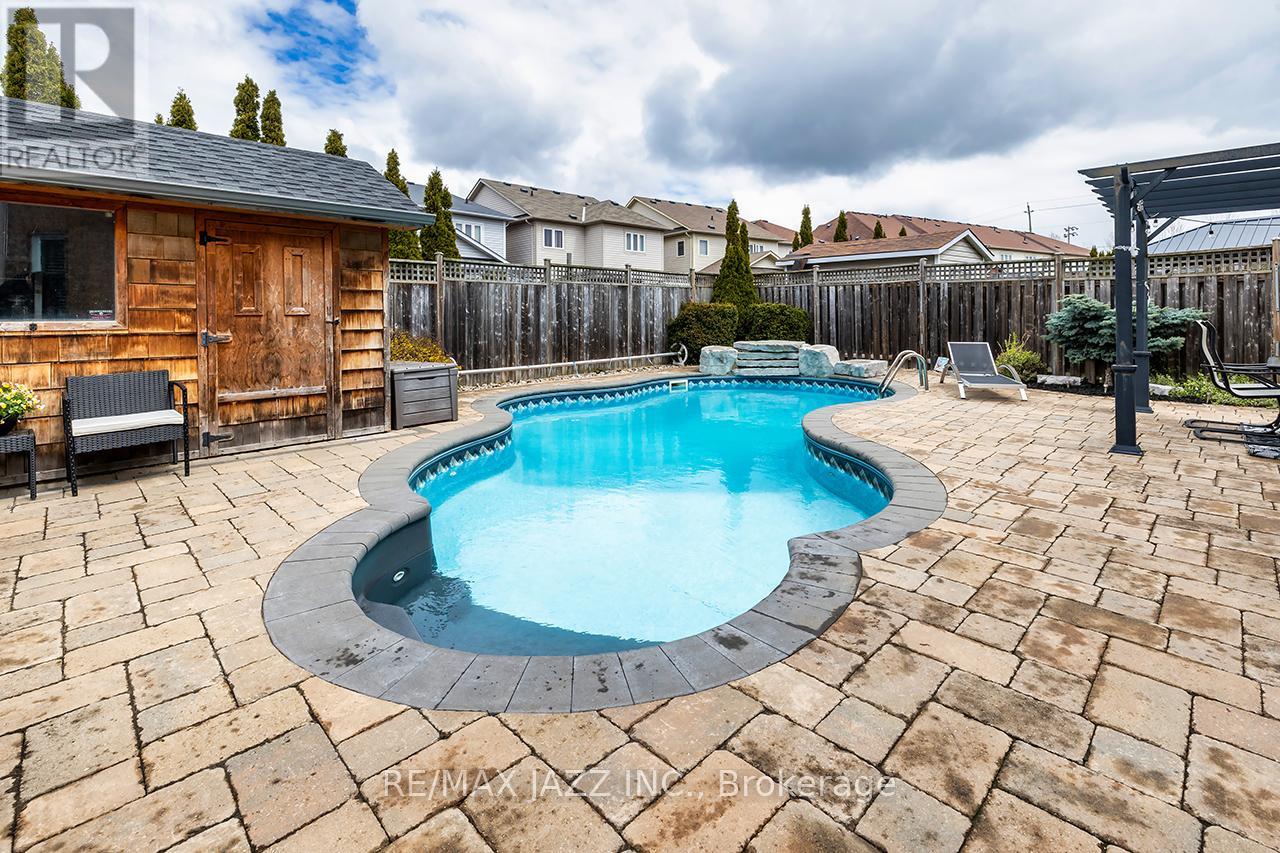 174 Southfield Avenue, Clarington, Ontario  L1E 3K1 - Photo 3 - E13118298