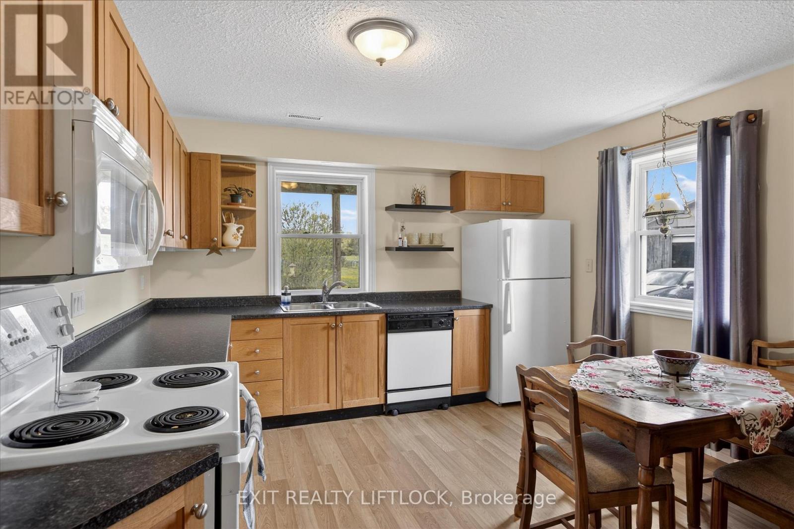 39 Third Line Rd S Dummer, Douro-Dummer, Ontario  K0L 2B0 - Photo 5 - X13118396