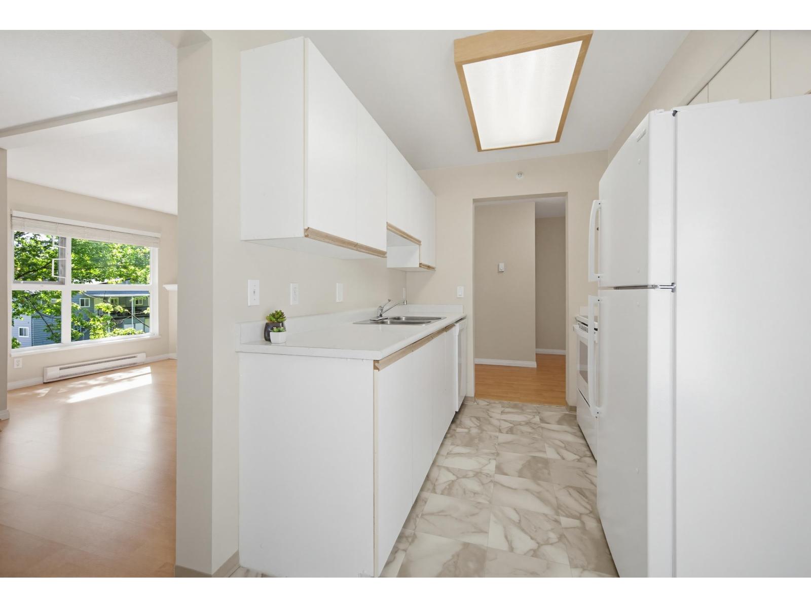 D301 9838 Whalley Boulevard, Surrey, British Columbia V3T 5S8 - Photo 17 - R3122217