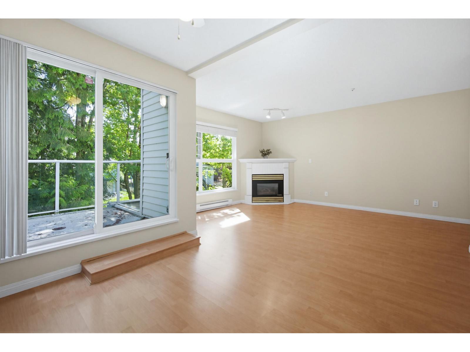 D301 9838 Whalley Boulevard, Surrey, British Columbia V3T 5S8 - Photo 15 - R3122217