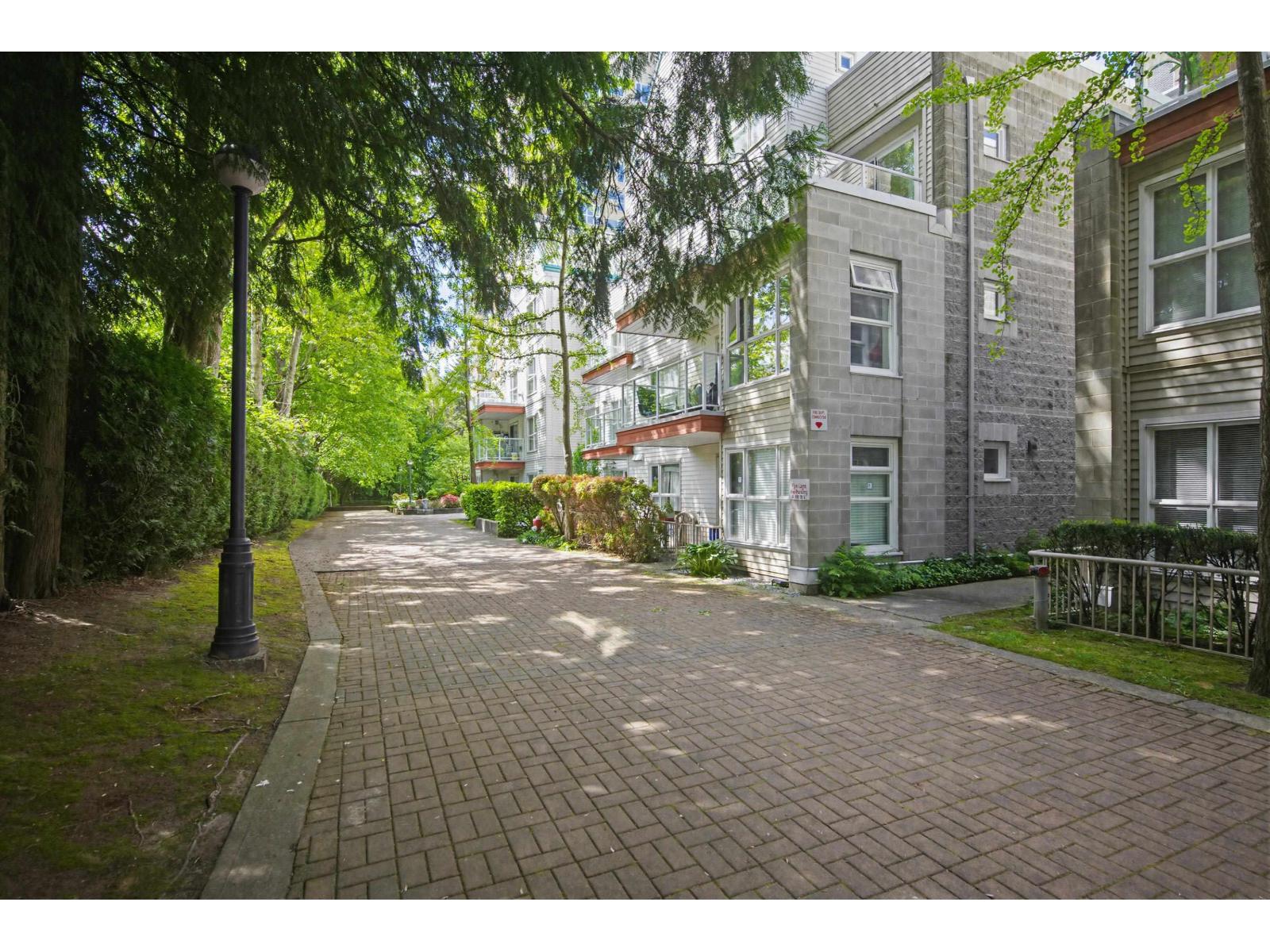 D301 9838 Whalley Boulevard, Surrey, British Columbia V3T 5S8 - Photo 32 - R3122217
