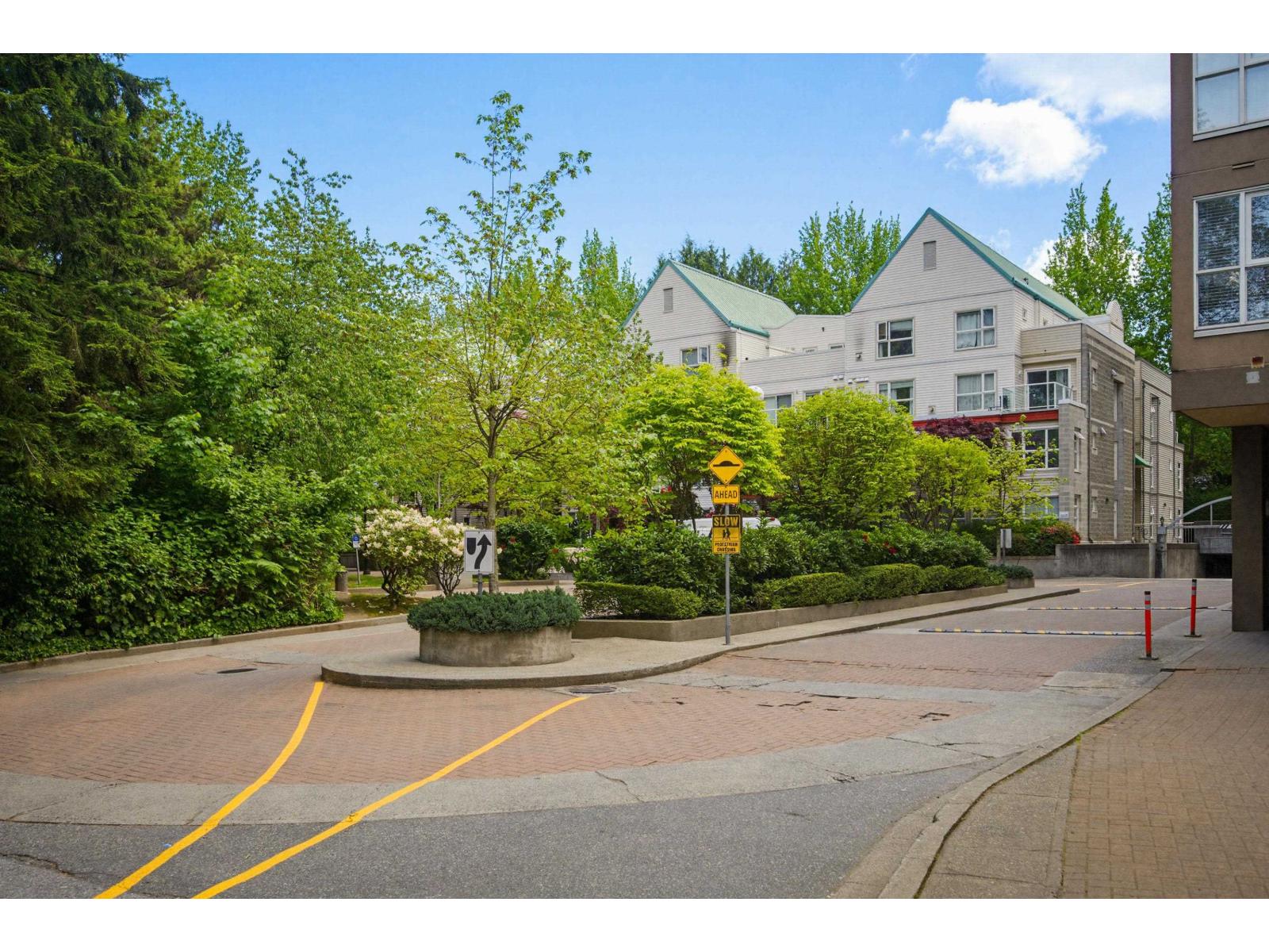 D301 9838 Whalley Boulevard, Surrey, British Columbia V3T 5S8 - Photo 35 - R3122217