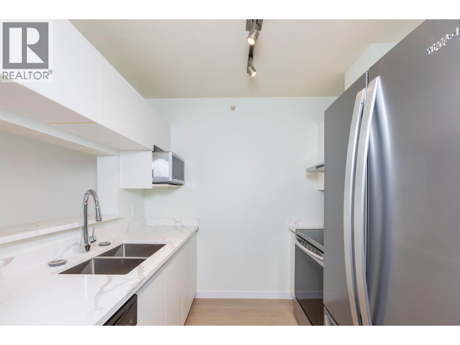 1808 5189 Gaston Street, Vancouver, British Columbia  V5R 6C7 - Photo 5 - R3111167