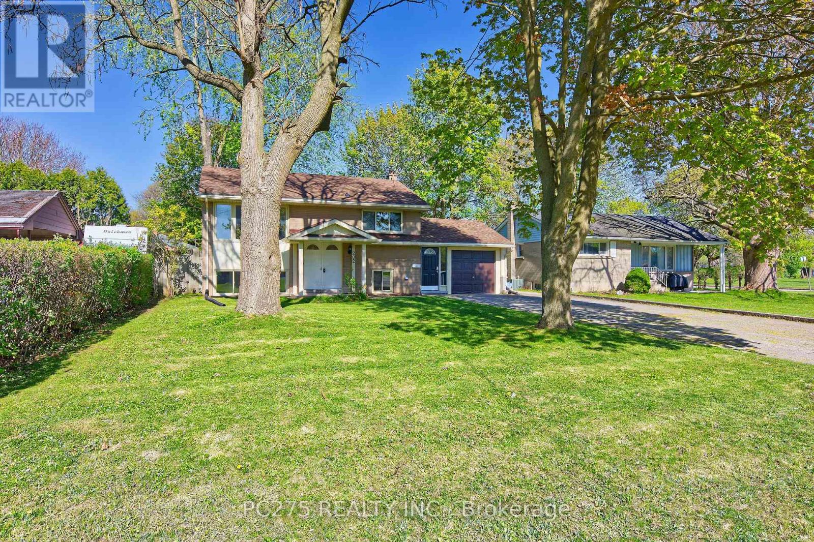 202 Michaelmas Street, London East, Ontario  N5Y 1N1 - Photo 3 - X13118206