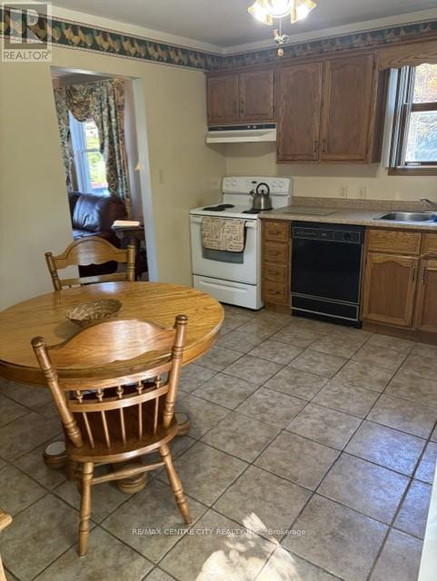 28 Dieppe Drive, St. Thomas, Ontario  N5R 4G7 - Photo 7 - X13118208