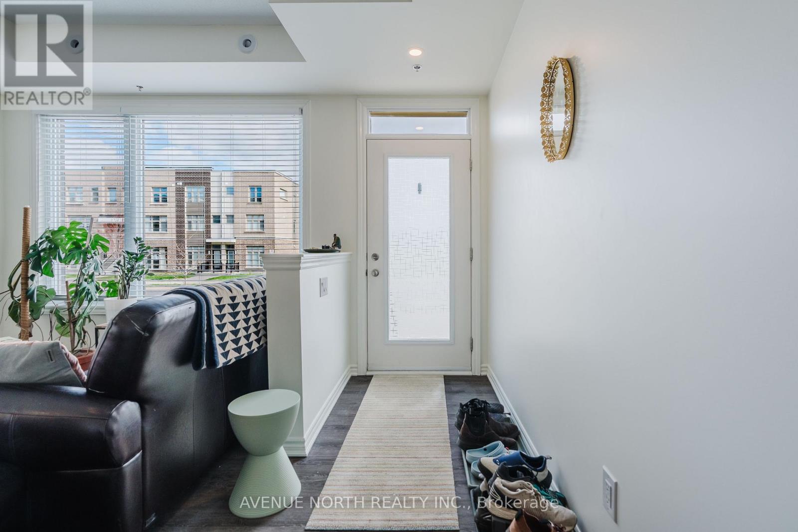 230 - 836 Mikinak Road, Ottawa, Ontario K1K 5A5 - Photo 3 - X13118204