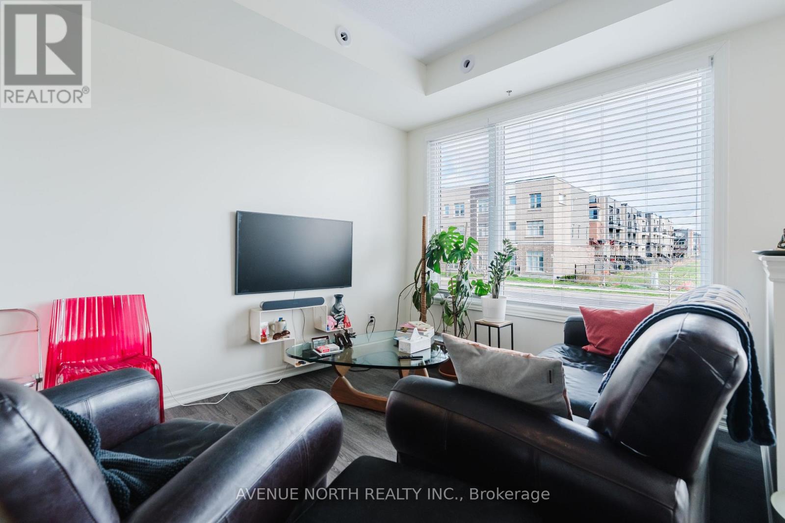 230 - 836 Mikinak Road, Ottawa, Ontario K1K 5A5 - Photo 5 - X13118204
