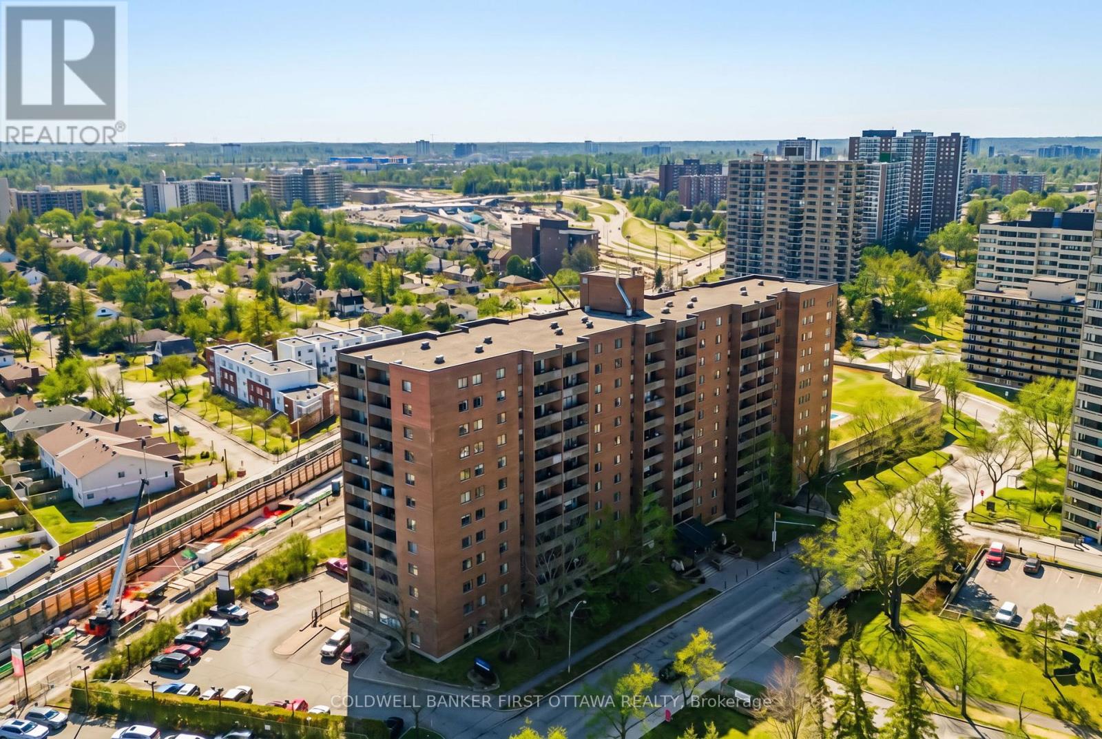 411 - 1100 Ambleside Drive, Ottawa, Ontario K2B 8G6 - Photo 2 - X13118288