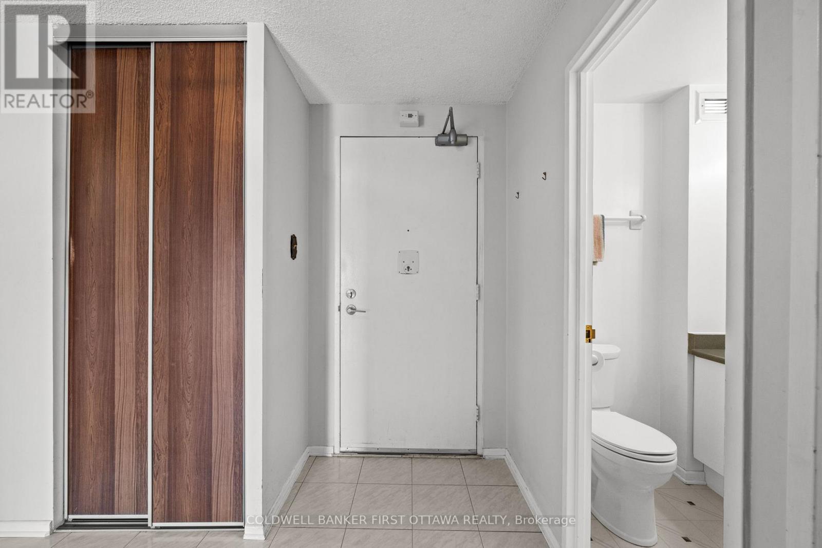 411 - 1100 Ambleside Drive, Ottawa, Ontario K2B 8G6 - Photo 3 - X13118288