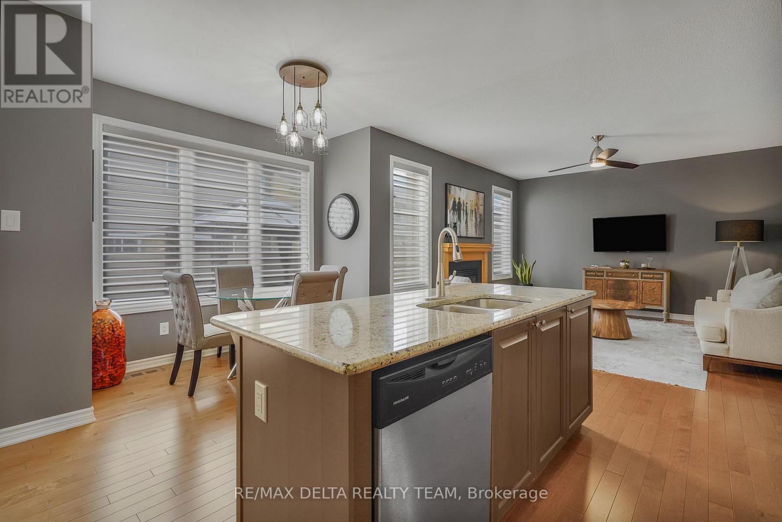 208 Serra Ridge, Ottawa, Ontario K4A 0V8 - Photo 17 - X13118426