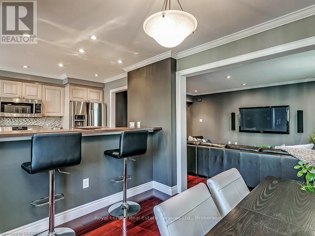 3052 Drumloch Avenue, Oakville, Ontario  L6M 5H8 - Photo 12 - W13118182