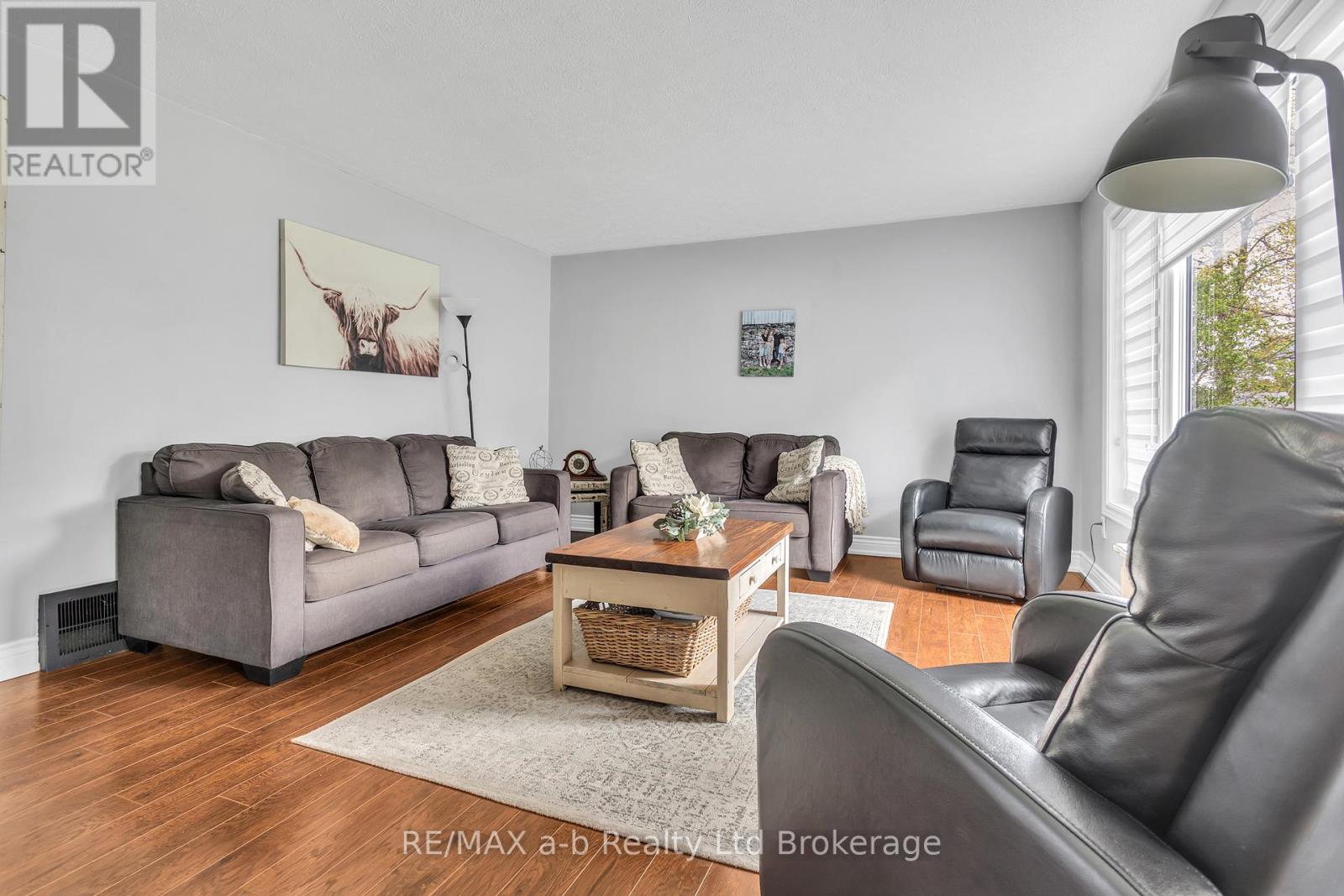 34 Dover Street, Woodstock, Ontario  N4S 3L8 - Photo 10 - X13118266
