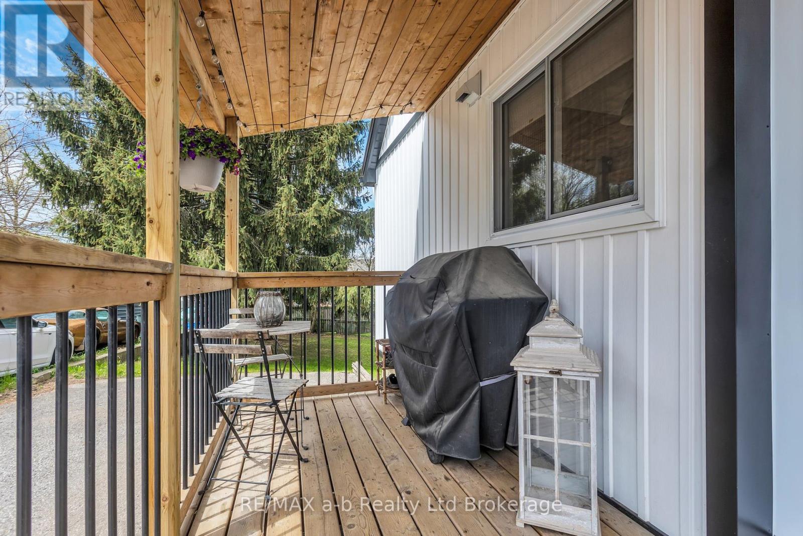 34 Dover Street, Woodstock, Ontario  N4S 3L8 - Photo 4 - X13118266