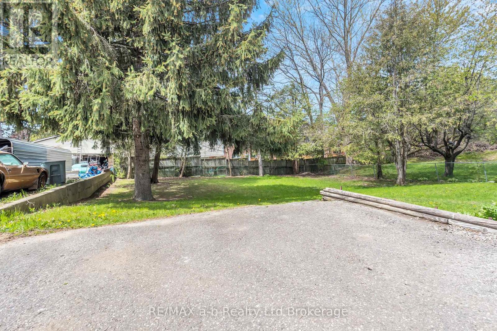 34 Dover Street, Woodstock, Ontario  N4S 3L8 - Photo 5 - X13118266