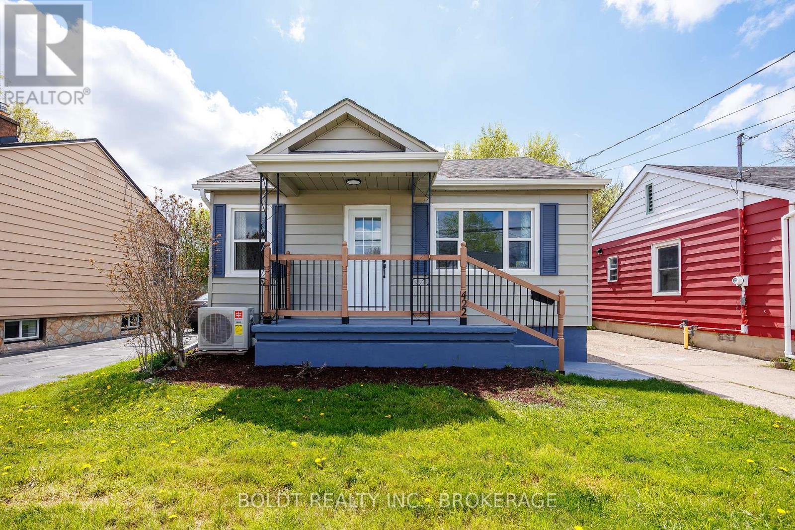 422 Welland Avenue, St. Catharines, Ontario  L2M 5T8 - Photo 1 - X13118180