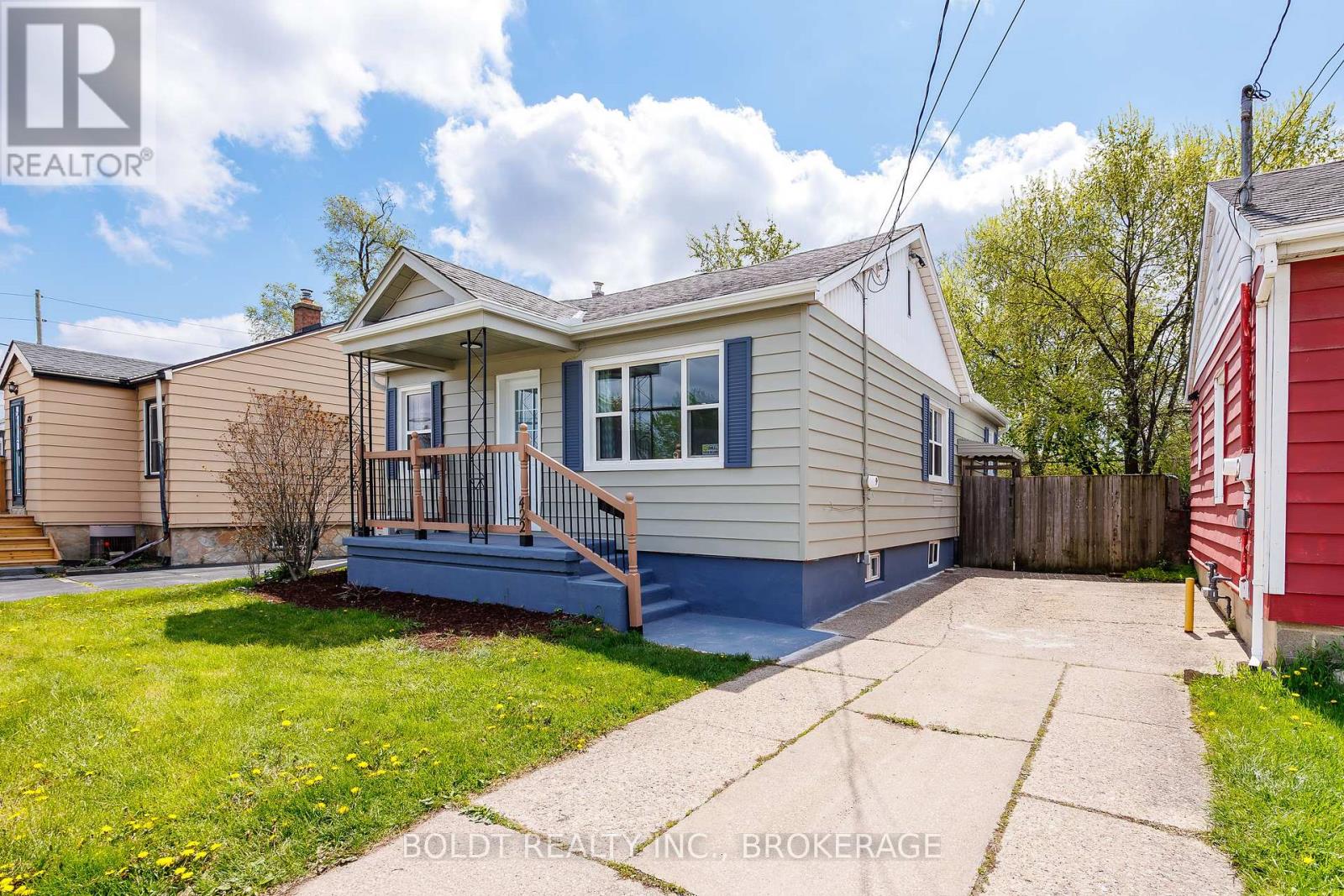 422 Welland Avenue, St. Catharines, Ontario  L2M 5T8 - Photo 2 - X13118180