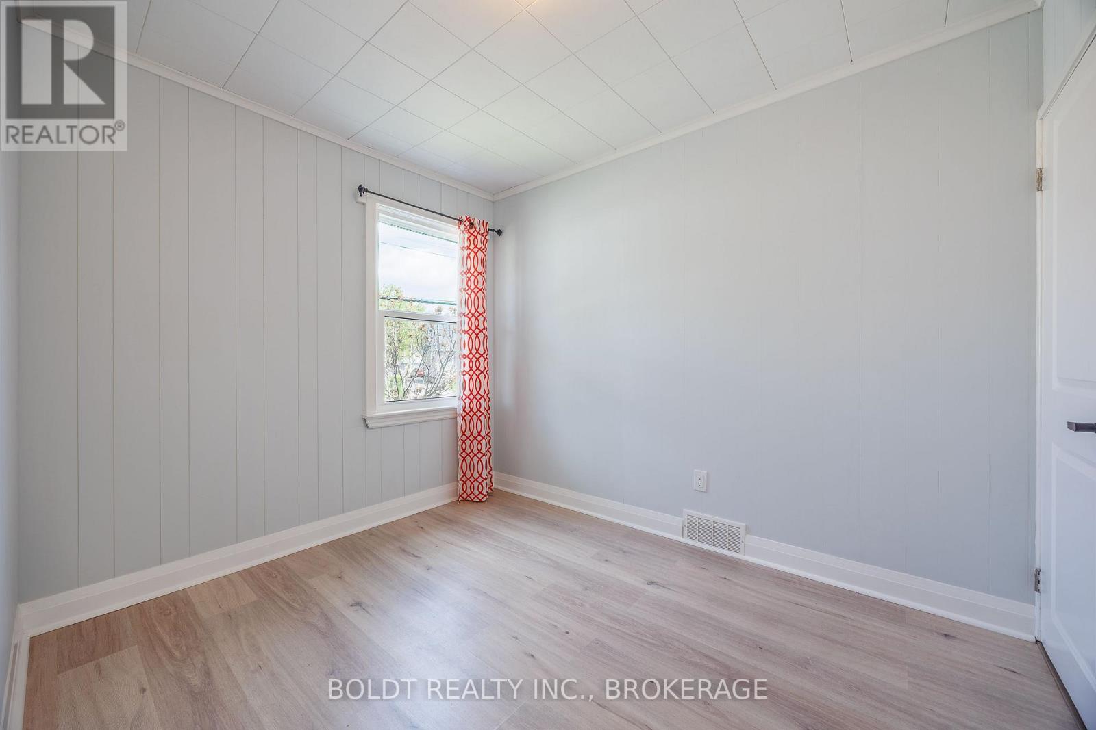 422 Welland Avenue, St. Catharines, Ontario  L2M 5T8 - Photo 5 - X13118180