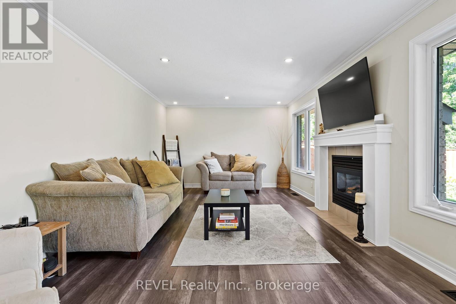 98 Debora Drive, Grimsby, Ontario  L3M 4J3 - Photo 21 - X13118366