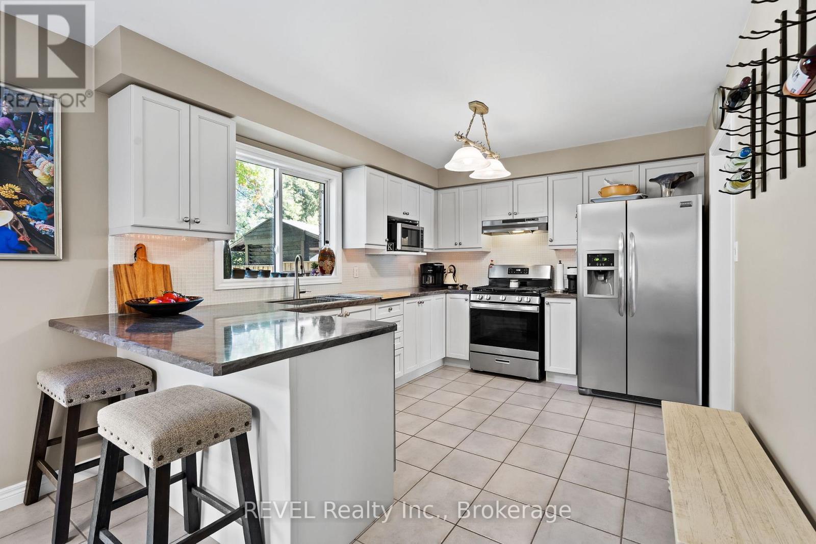 98 Debora Drive, Grimsby, Ontario  L3M 4J3 - Photo 26 - X13118366