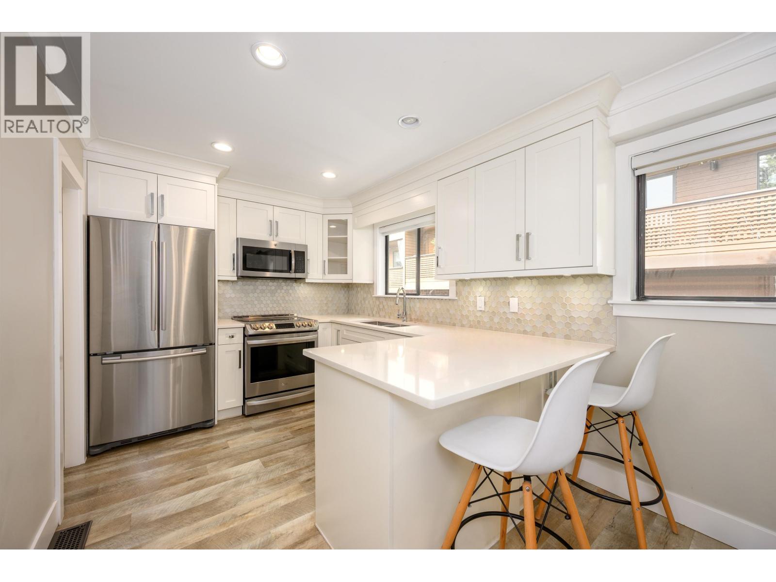 3201 Lonsdale Avenue, North Vancouver, British Columbia  V7N 4G8 - Photo 14 - R3122295