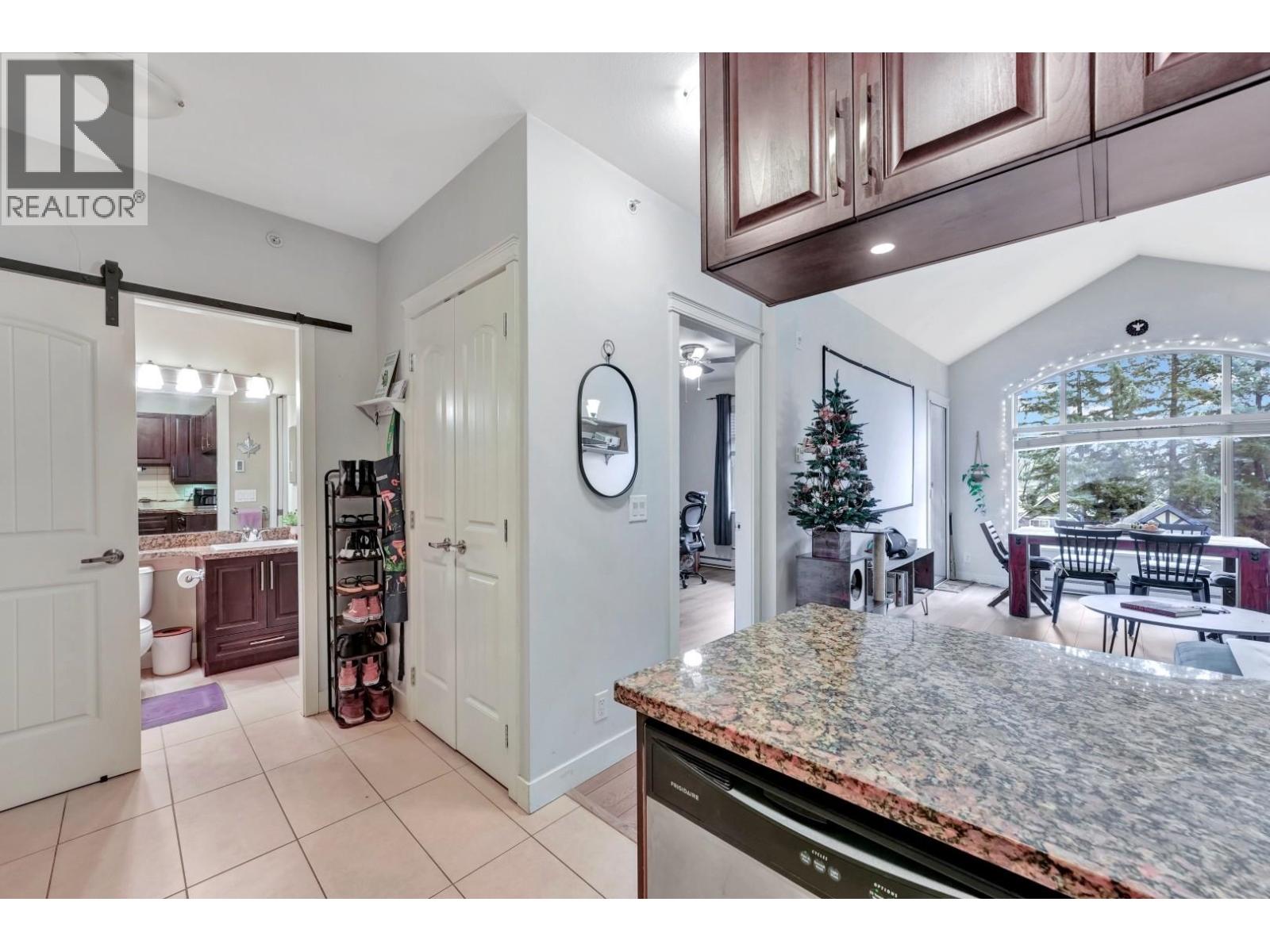 411 12525 190a Street, Pitt Meadows, British Columbia  V3Y 0E1 - Photo 4 - R3102540