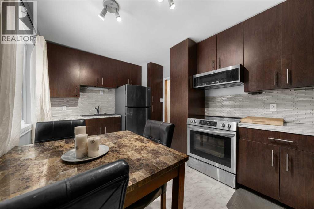 2219 41 Street Se, Calgary, Alberta  T2B 1C8 - Photo 3 - A2288693