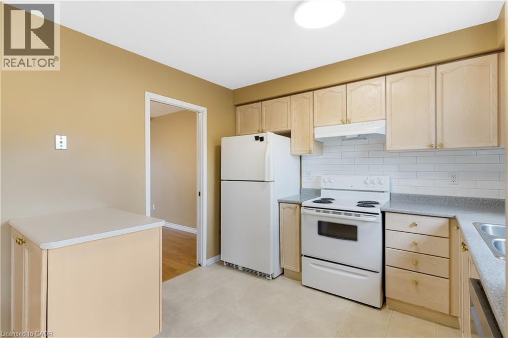 302 College Ave W Unit# 74, Guelph, Ontario  N1G 4T6 - Photo 16 - 40829441