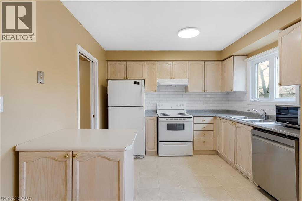 302 College Ave W Unit# 74, Guelph, Ontario  N1G 4T6 - Photo 15 - 40829441