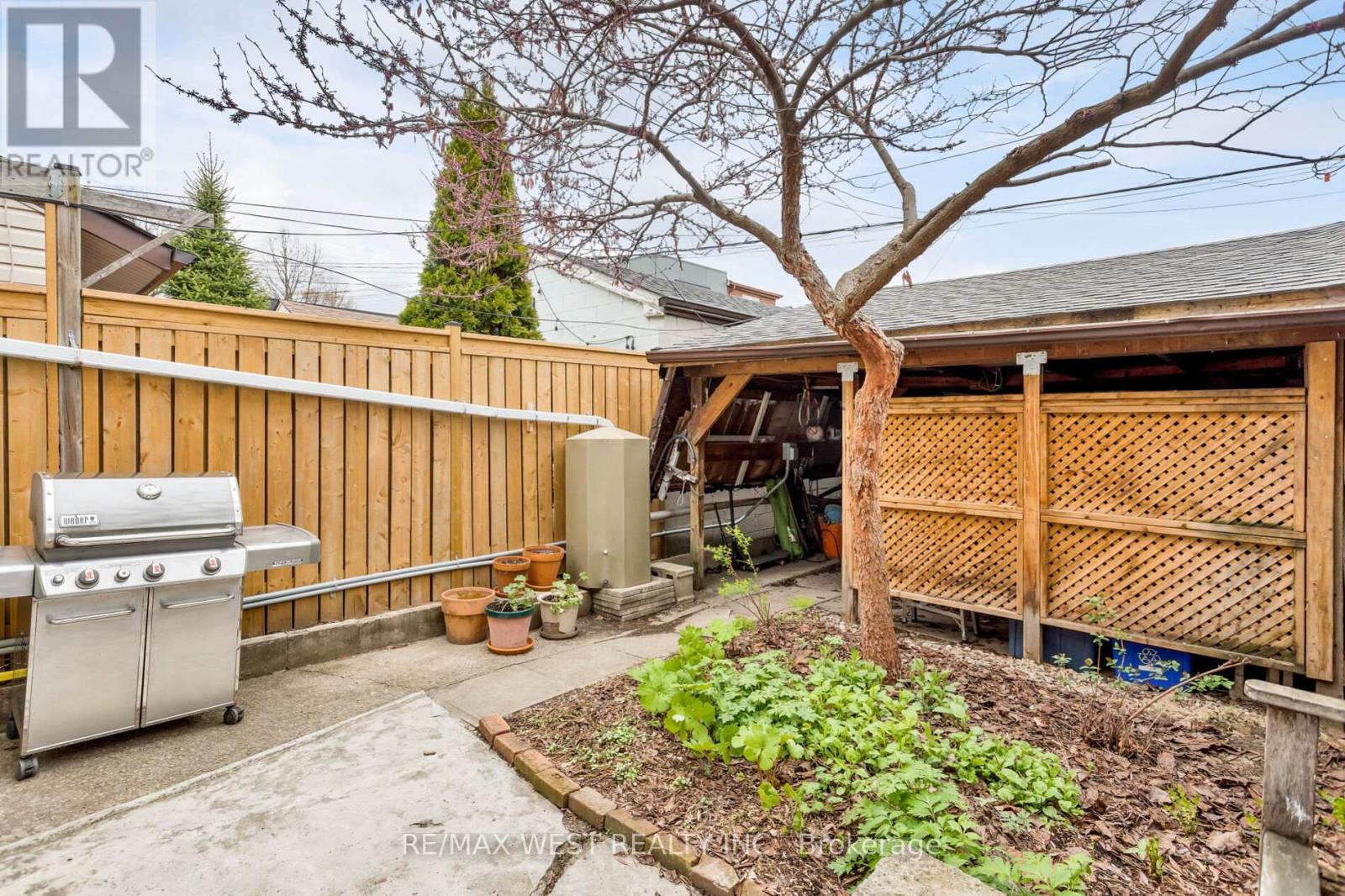 35 St Clarens Avenue, Toronto, Ontario  M6K 2S4 - Photo 19 - C13118166