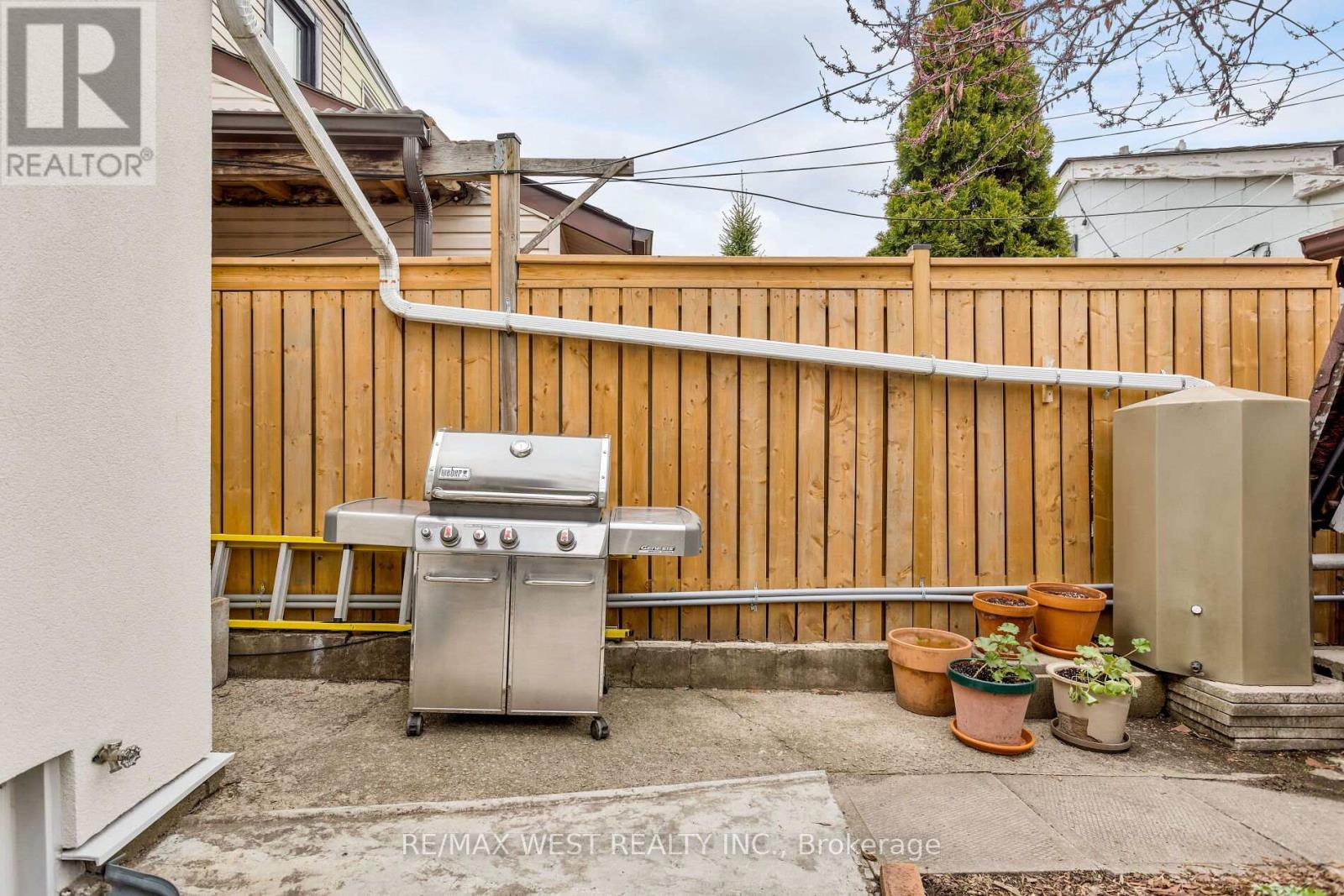 35 St Clarens Avenue, Toronto, Ontario  M6K 2S4 - Photo 21 - C13118166