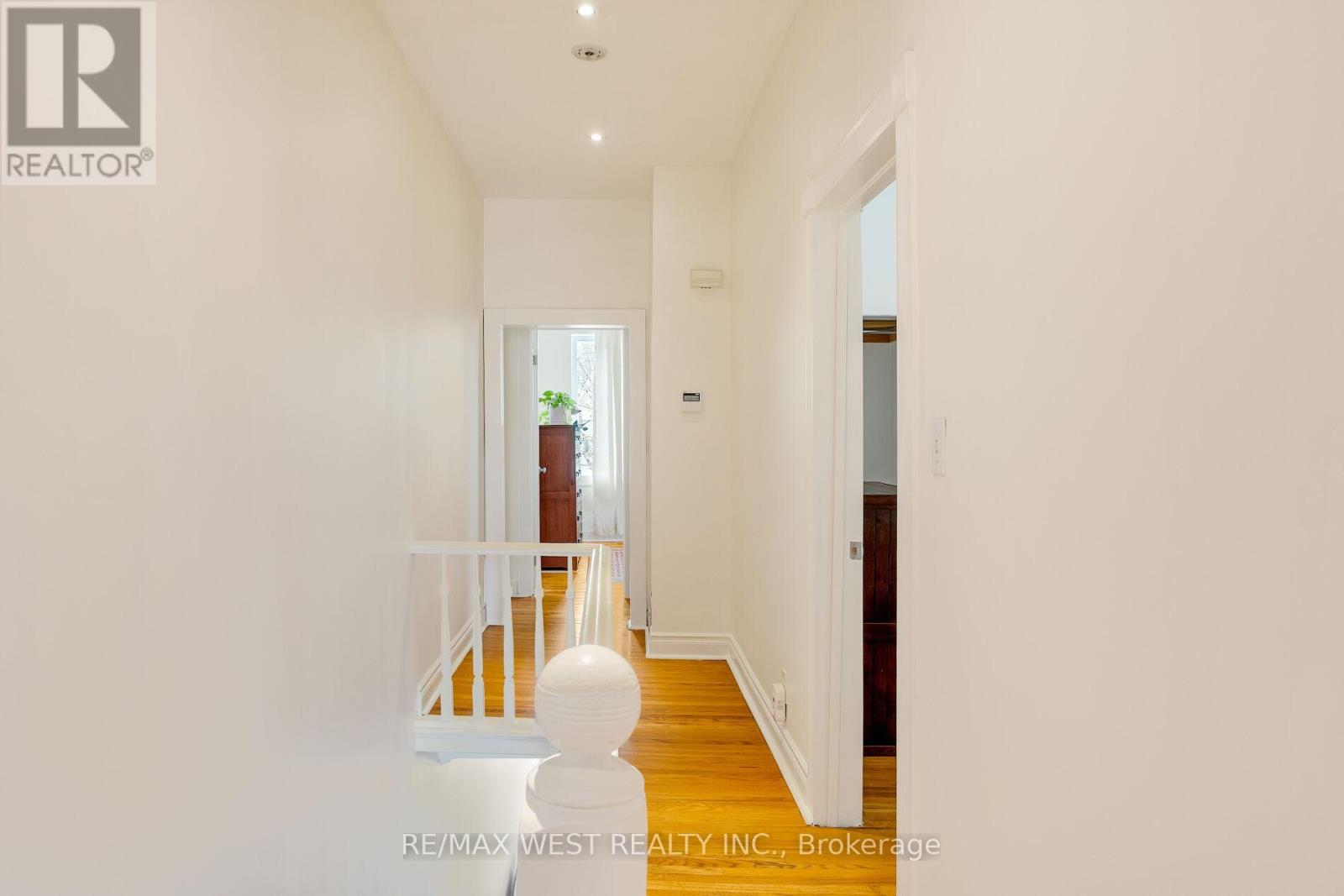 35 St Clarens Avenue, Toronto, Ontario  M6K 2S4 - Photo 26 - C13118166