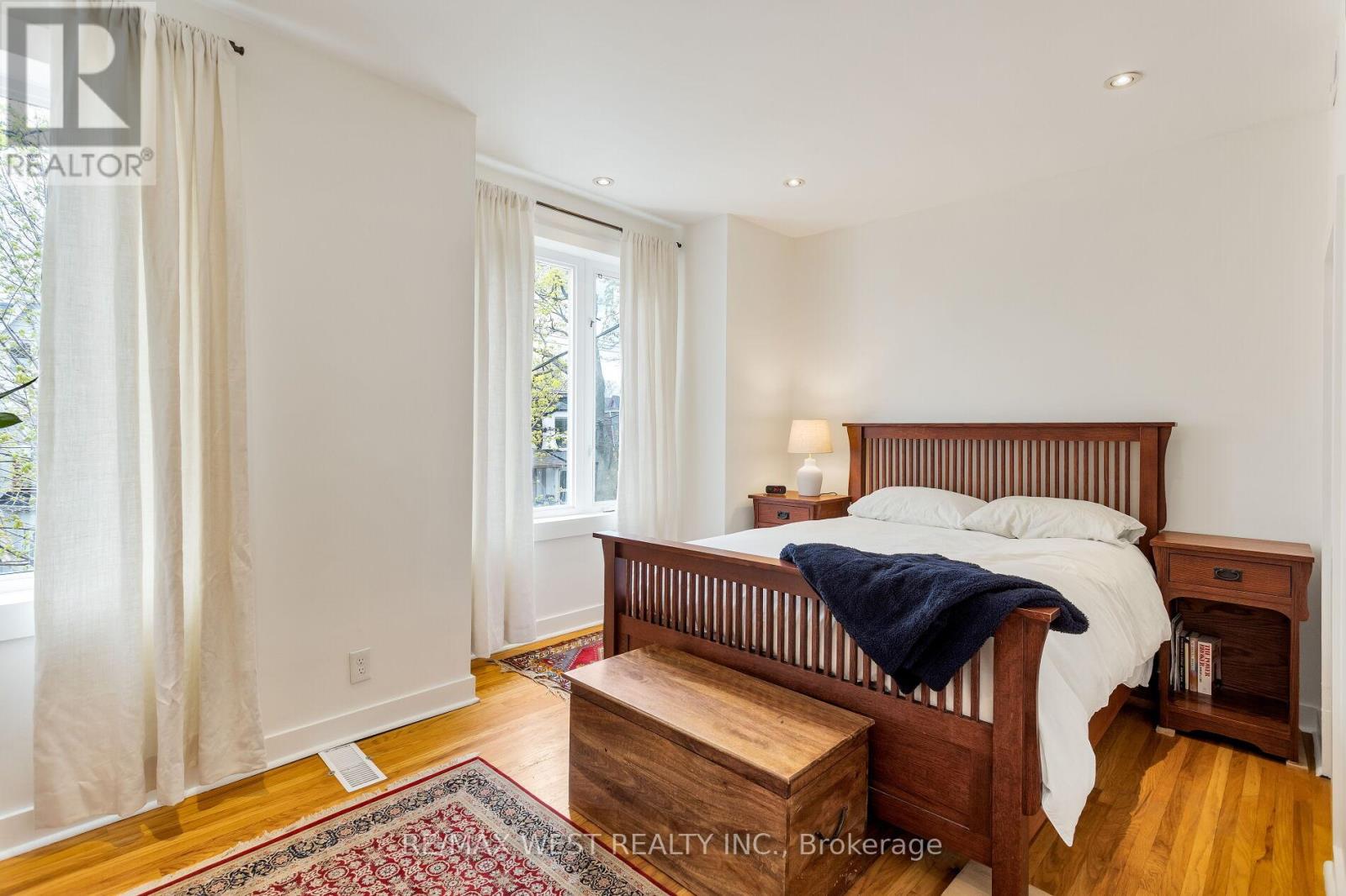 35 St Clarens Avenue, Toronto, Ontario  M6K 2S4 - Photo 27 - C13118166