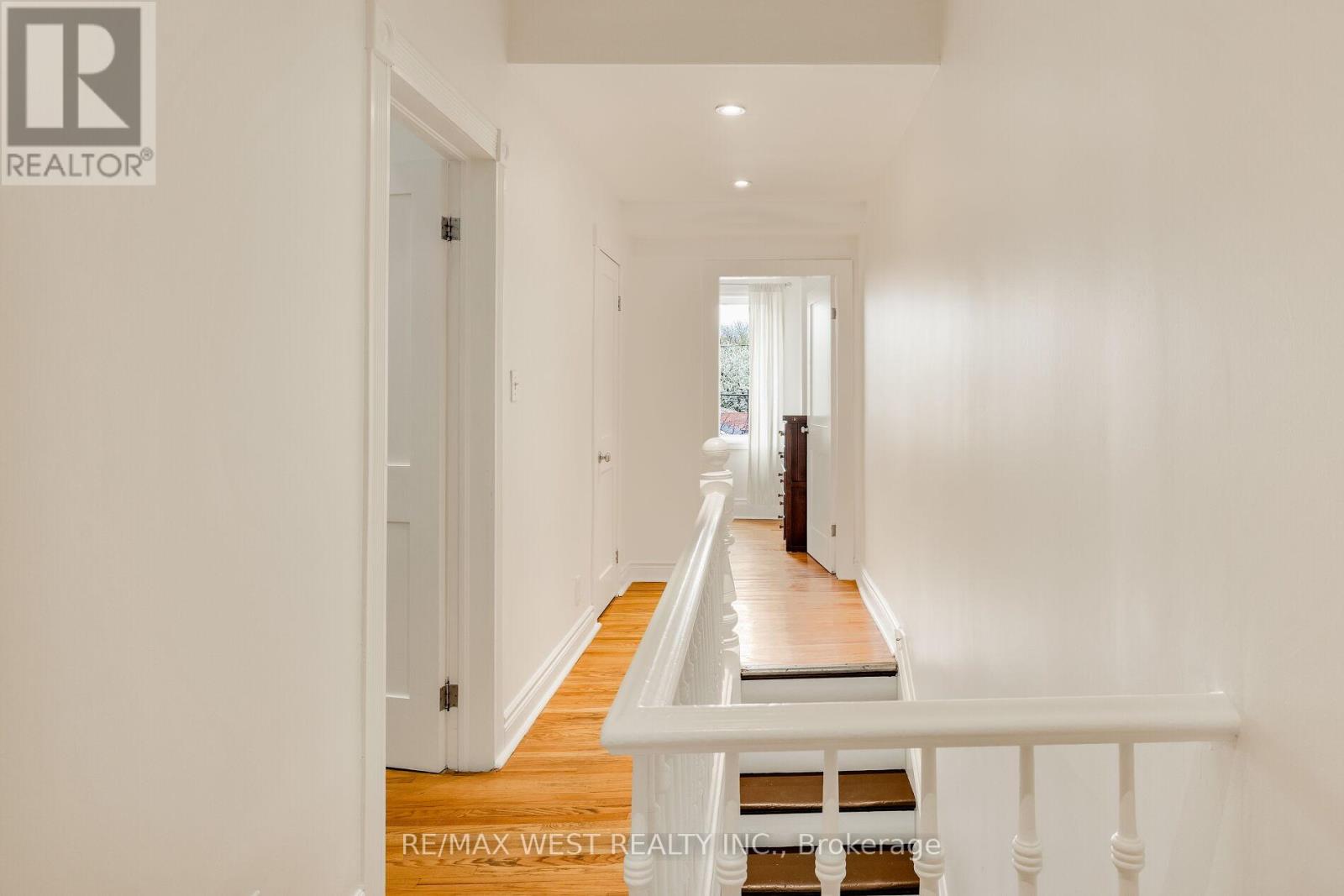 35 St Clarens Avenue, Toronto, Ontario  M6K 2S4 - Photo 30 - C13118166