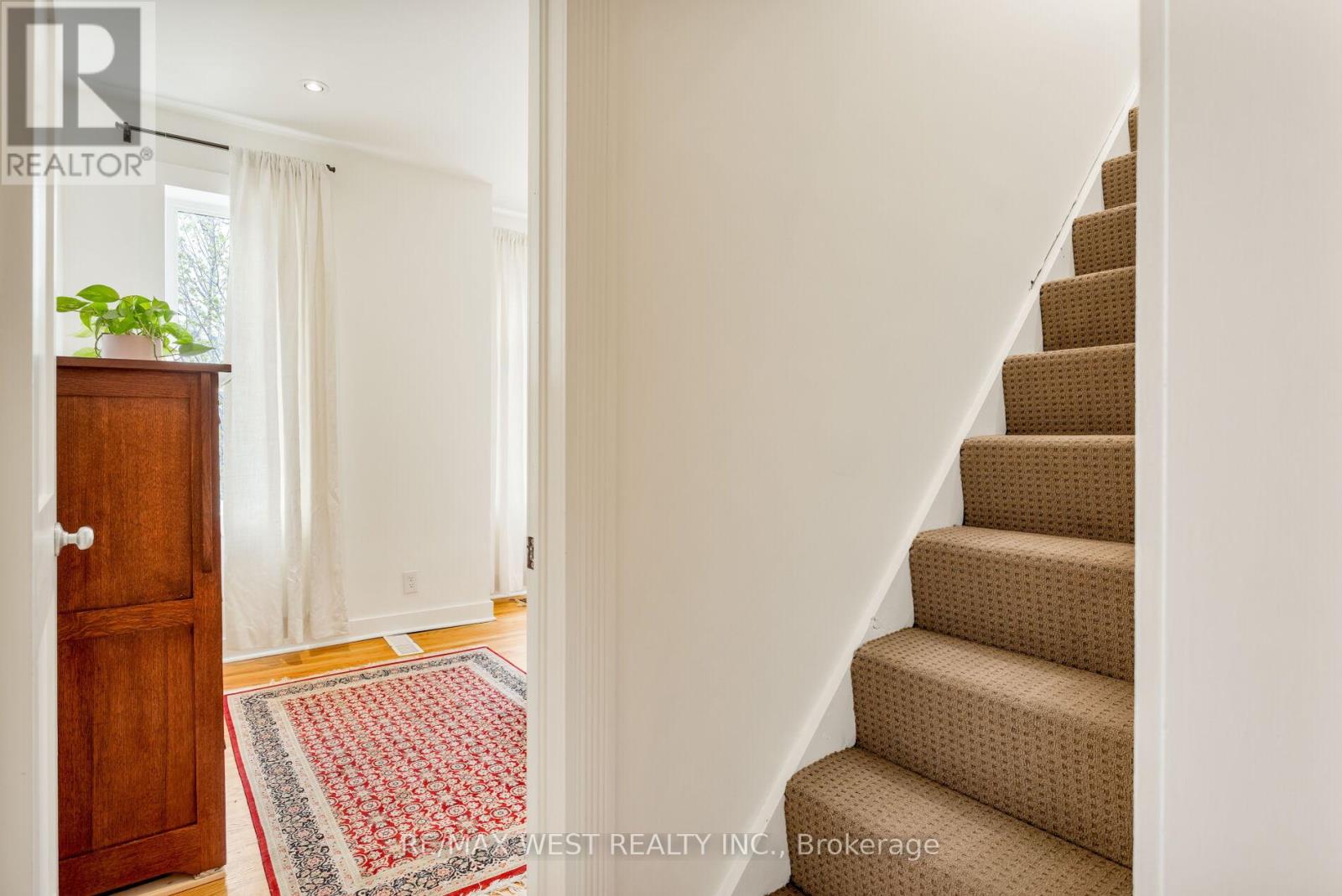 35 St Clarens Avenue, Toronto, Ontario  M6K 2S4 - Photo 39 - C13118166