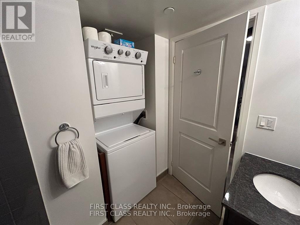 1008 - 88 Sheppard Avenue E, Toronto, Ontario  M2N 6Y2 - Photo 12 - C13118232