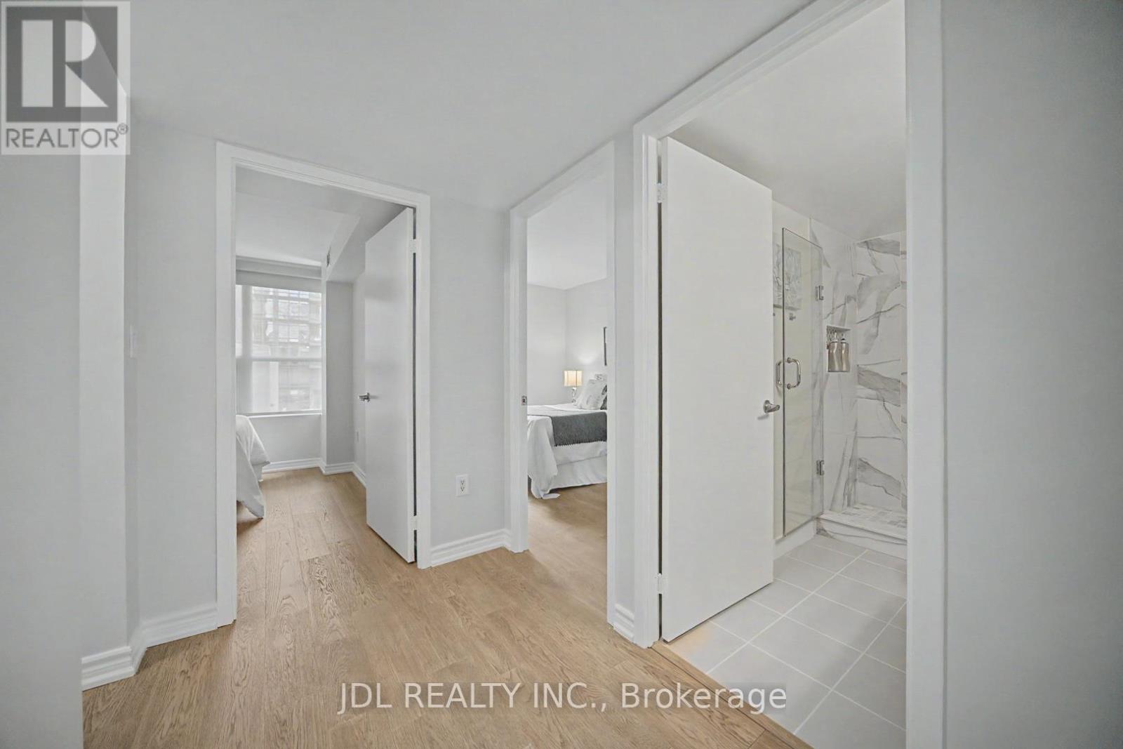 Th8 - 31 Brunel Court, Toronto, Ontario  M5V 3Y2 - Photo 17 - C13118358