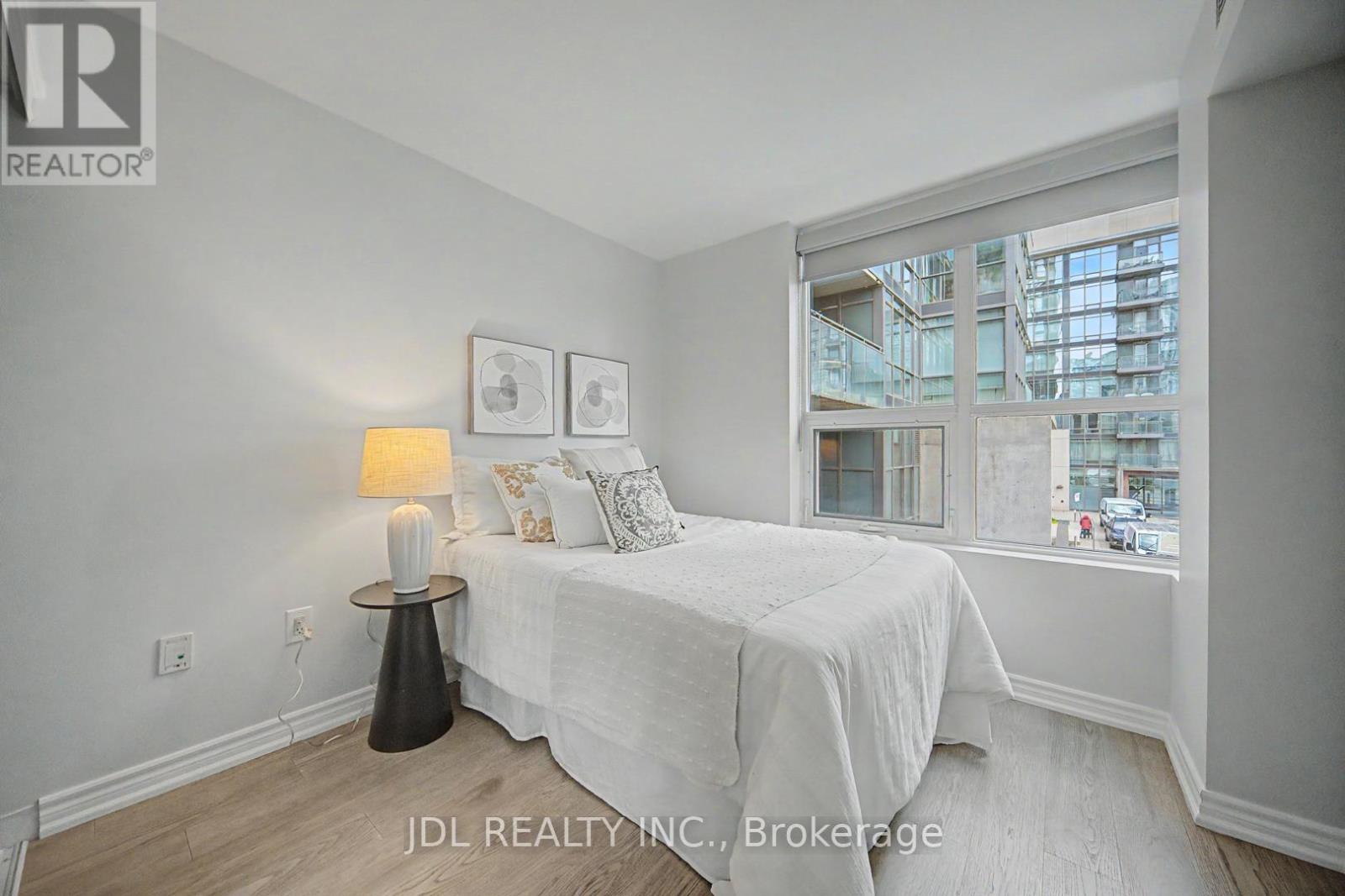 Th8 - 31 Brunel Court, Toronto, Ontario  M5V 3Y2 - Photo 20 - C13118362