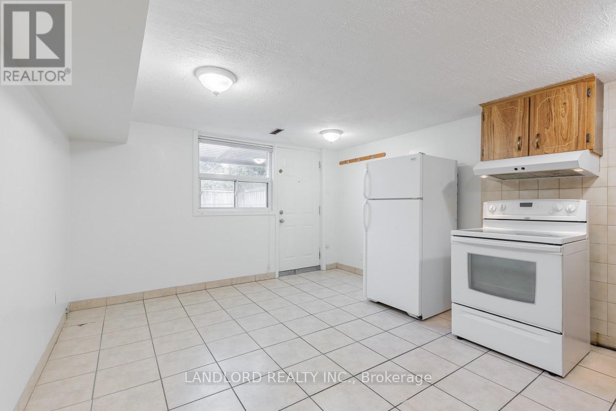 9 Clipper Road, Toronto (Pleasant View), Ontario  M2J 4C8 - Photo 28 - C13118406