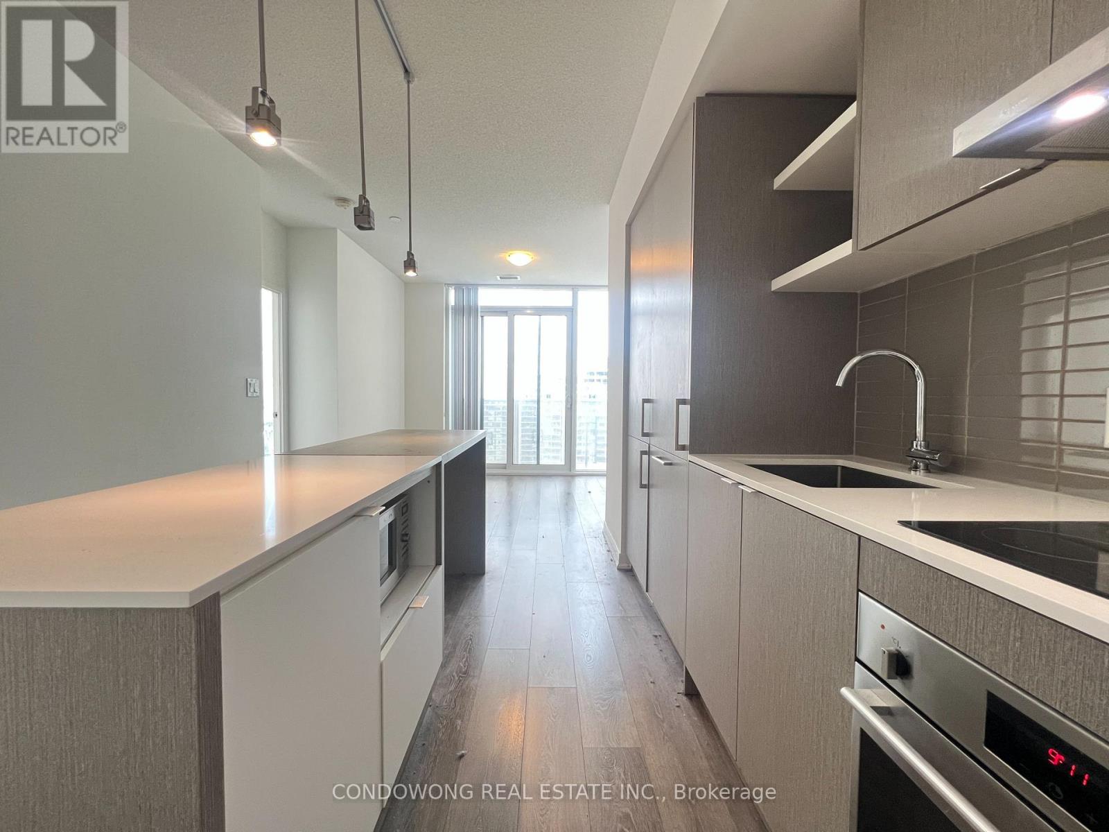 4905 - 100 HARBOUR STREET, Toronto, Ontario