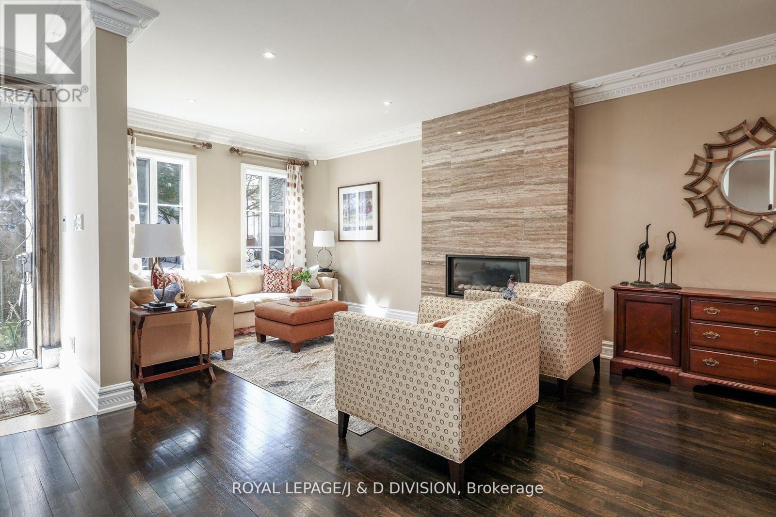 82 Munro Boulevard, Toronto (St. Andrew-Windfields), Ontario  M2P 1C4 - Photo 2 - C13118484