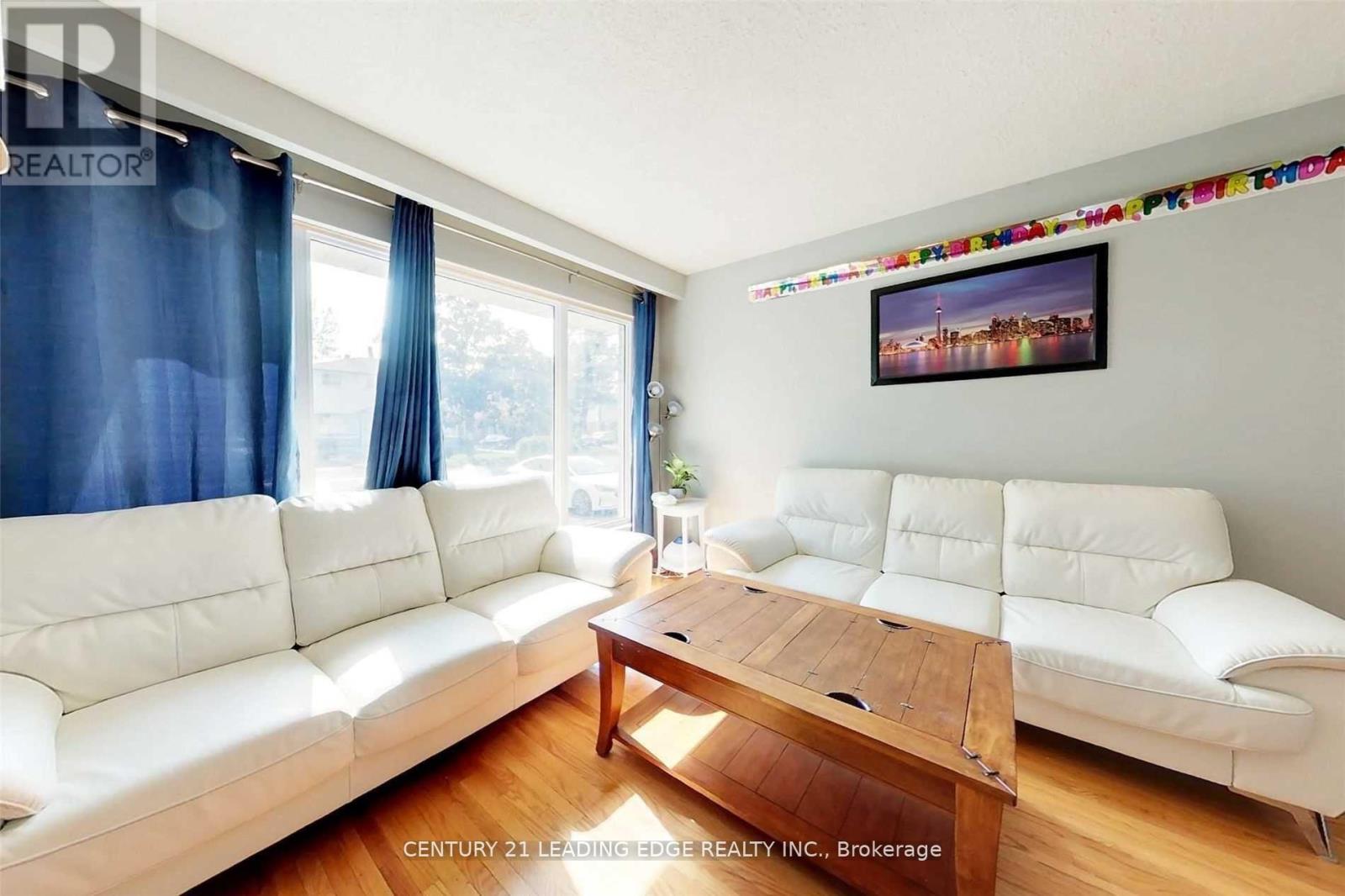 370 Durham Court, Oshawa, Ontario  L1J 1W9 - Photo 5 - E13118200
